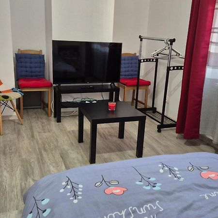 Littlebig Apartment Букурещ Екстериор снимка